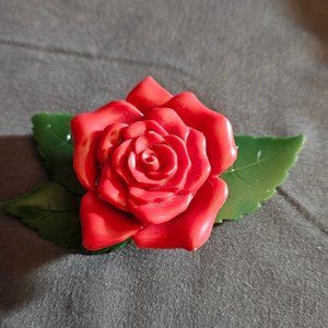 Cruver Red Plastic Rose Pin